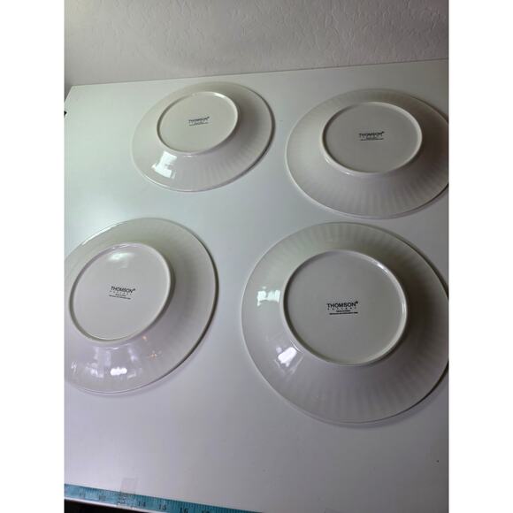 Set of 4- THOMSON POTTERY Maison White Ruffled Edge MSM 10.75" Dinner Plates - Picture 4 of 10